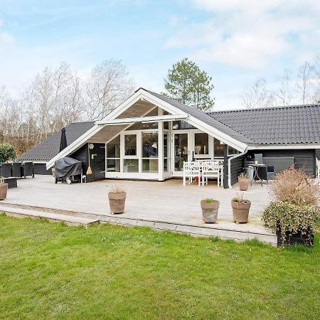 10 Person Holiday Home In Стеге Экстерьер фото