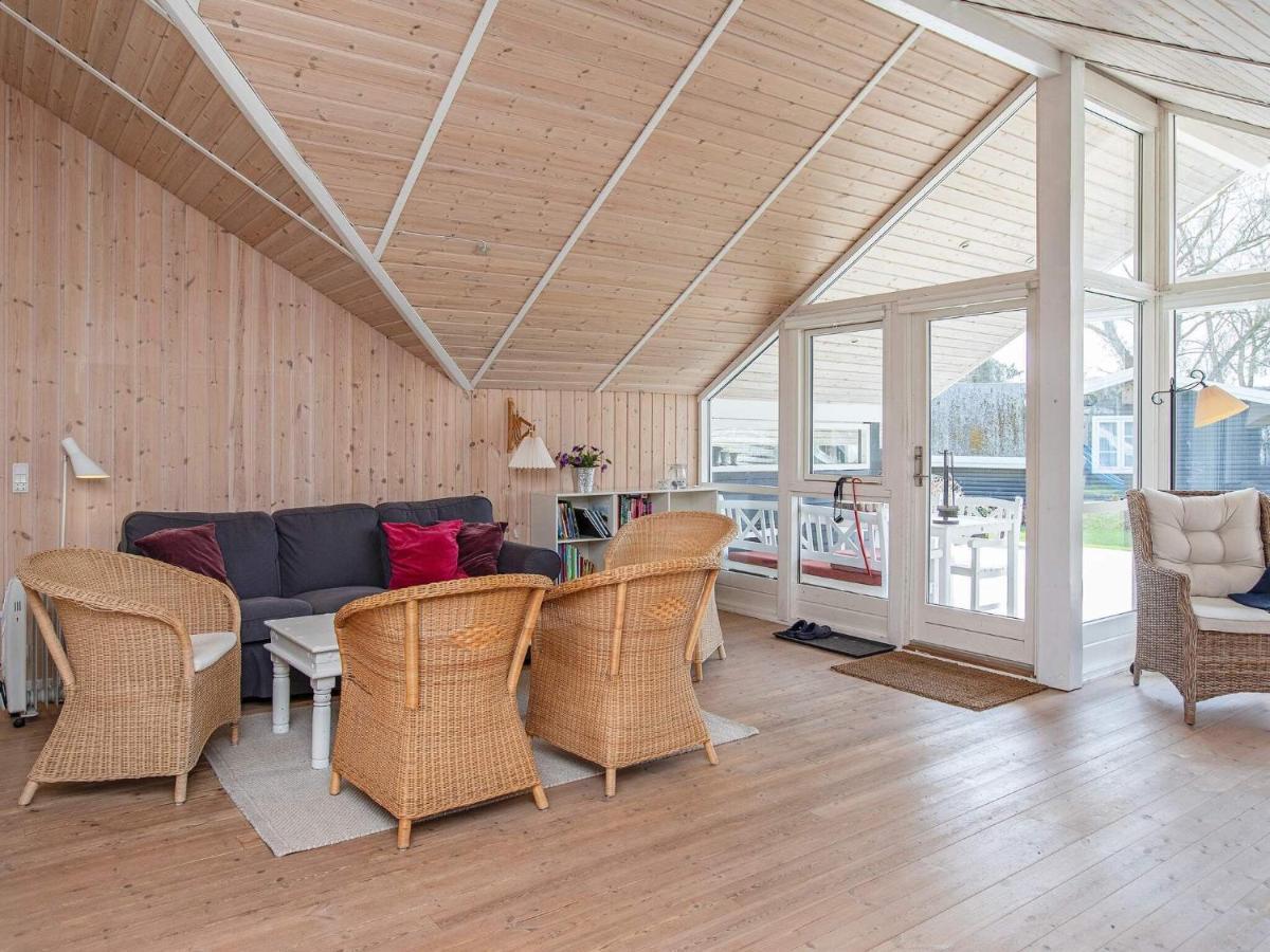 10 Person Holiday Home In Стеге Экстерьер фото