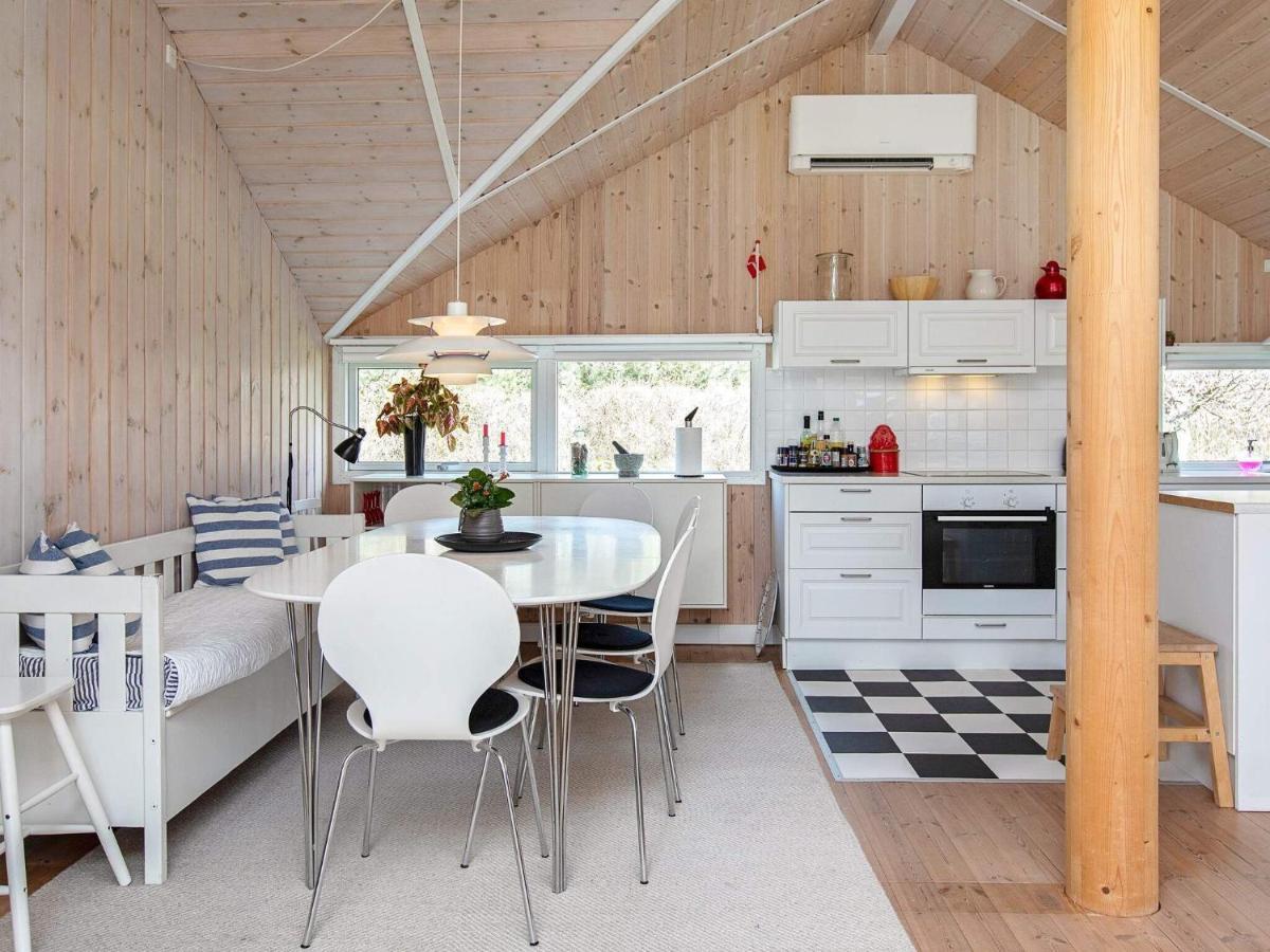 10 Person Holiday Home In Стеге Экстерьер фото
